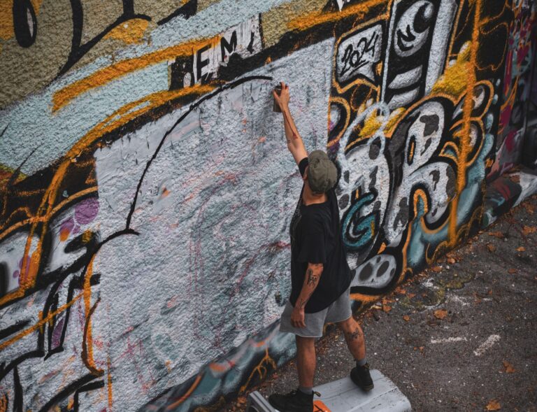 Man fängt ein neues Graffiti an